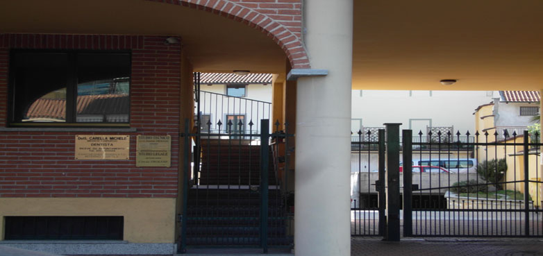 l'ingresso>